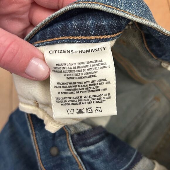 Citizens of Humanity Kaya Midrise Kick Flare Jeans - Picture 9 of 16